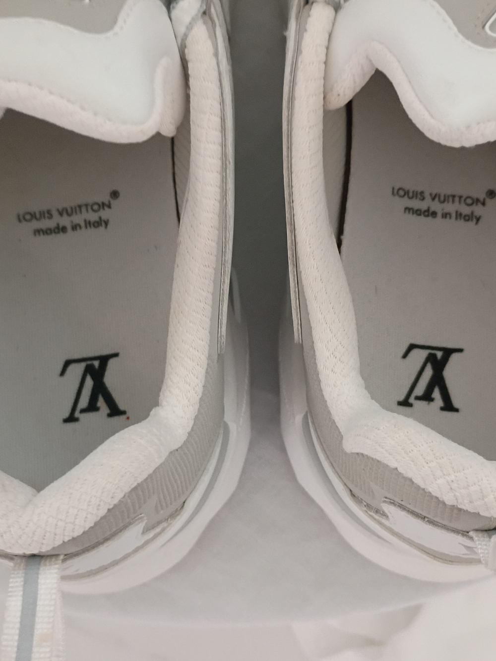 Louis Vuitton Runner Tatic Sneakers - White/Grey -  Men's LV Size 10 (US 11) - Picture 10 of 14